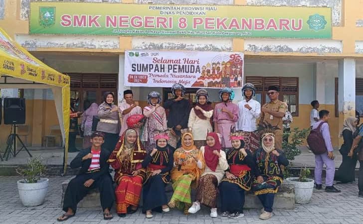 Ditlantas-sosialisasi-di-smk-8-pekanbaru.jpg