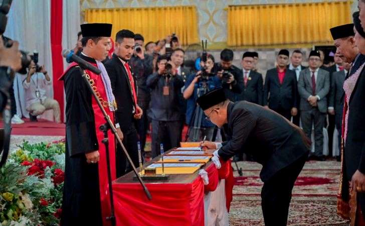 Dua Putra Bupati Bengkalis Jadi Pimpinan Sementara DPRD Bengkalis 3