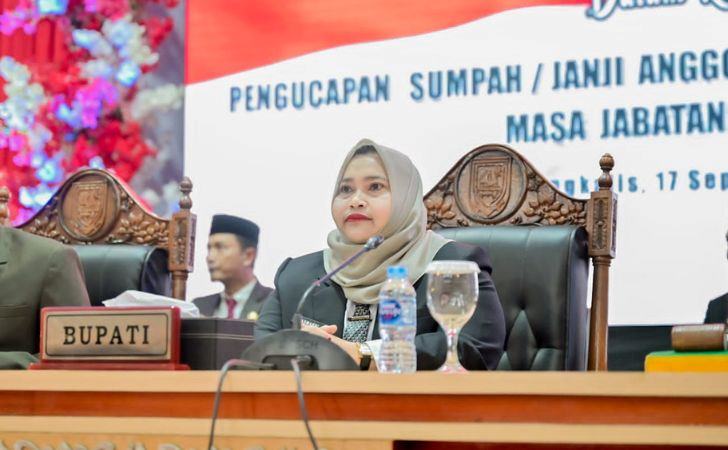 Dua Putra Bupati Bengkalis Jadi Pimpinan Sementara DPRD Bengkalis 7