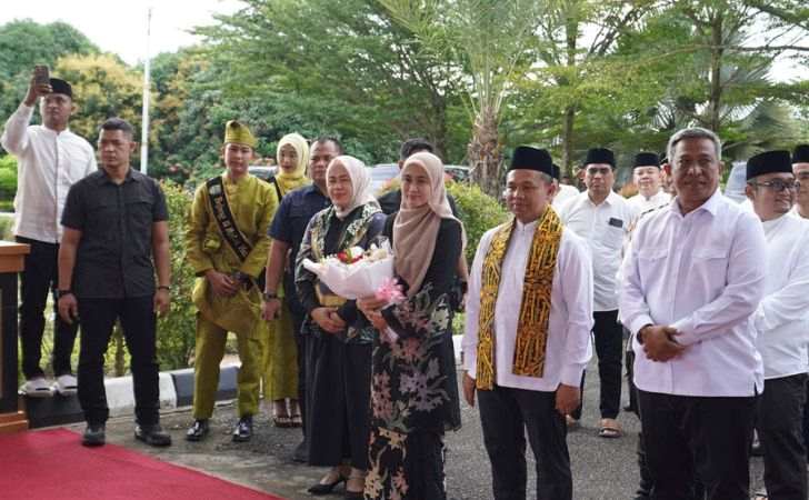 Kunker ke Rohul, Abdul Wahid Tinjau Jembatan Miring Sungai Rokan Ujung Batu2