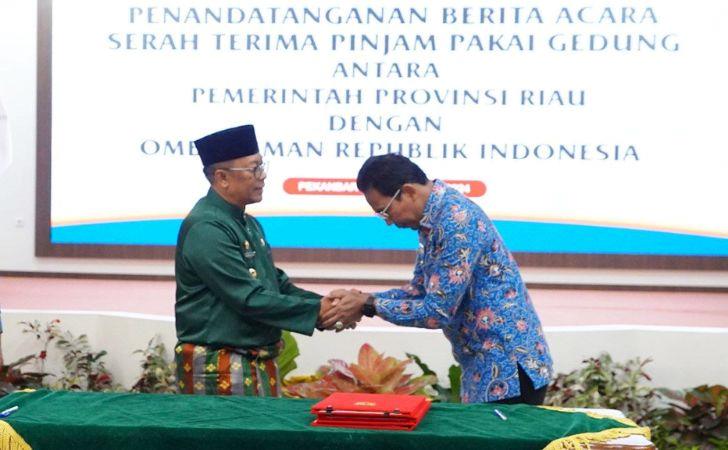 Pemprov Riau Serah Terima Pinjam Pakai Tanah dan Bangunan Untuk Ombudsman RI Perwakilan Riau 2