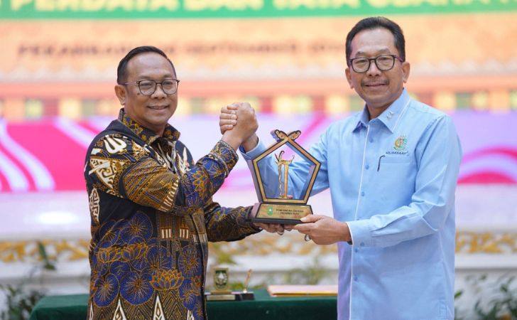 Pemprov Riau Teken Kerjasama Dengan Kejati Untuk Bantuan Hukum 5