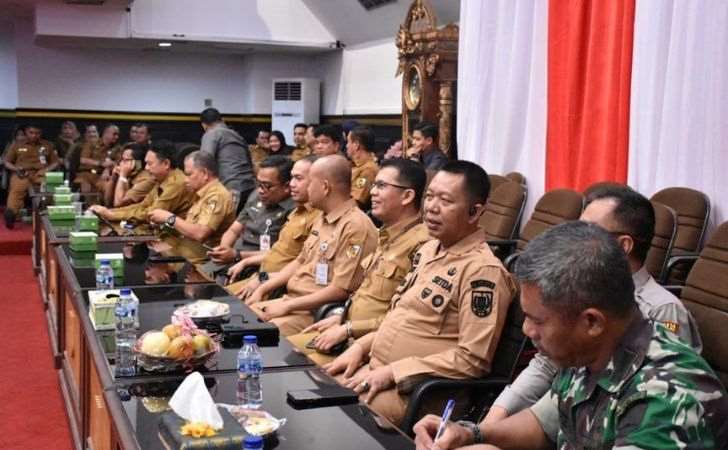 Pj Wali Kota Pekanbaru Apresiasi Percepatan Pengesahan  APBD-P 2024 11