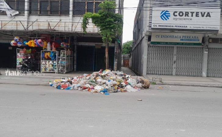 Sampah di cempaka2