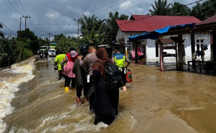 Banjir-di-Rohil11.jpg