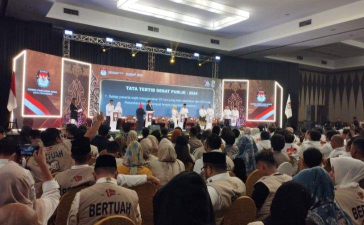 Baru-Mulai-Pendukung-Paslon-Mendapat-Teguran-MC-di-Debat-Pilwako-Pekanbaru.jpg