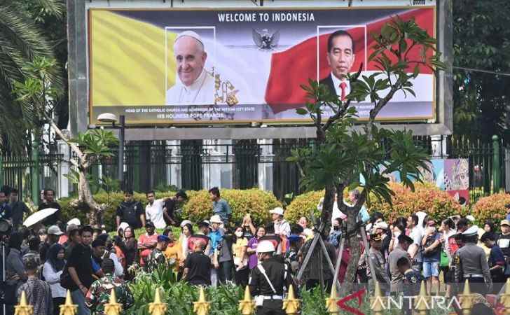 Bertemu-Paus-Fransiskus-Presiden-Jokowi-Kenalkan-Prabowo-Sebagai-Presiden-Terpilih.jpg