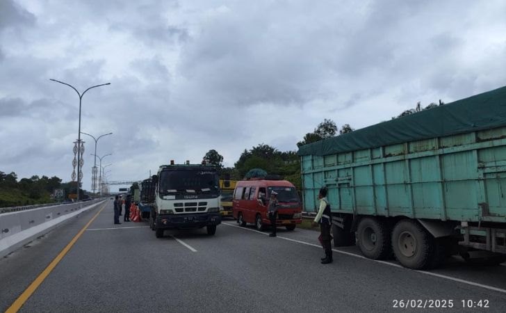 Cegah-Kecelakaan-Ditlantas-Tertibkan-Kendaraan-ODOL-di-Tol-Permai.jpg