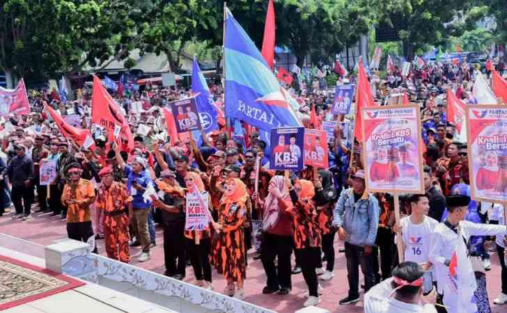 Deklarasi-Kasmarni-Bagus-Santoso-Ribuan-Pendukung-Padati-Lapangan-Tugu-Bengkalis.jpg