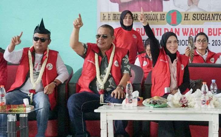 Dinilai-Inspiratif-Istri-Cabup-Irving-Kahar-Jadi-Panutan.jpg