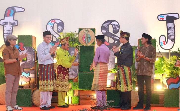 Dorong-Lestarikan-Budaya-Melayu-Pemkab-Siak-Gelar-Festival-Sastra-Sungai-Jantan.jpg