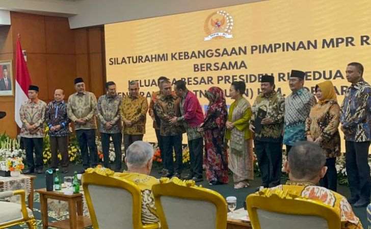 Fraksi-Golkar-MPR-RI-Usulkan-Soeharto-Diberi-Gelar-Pahlawan-Nasional.jpg