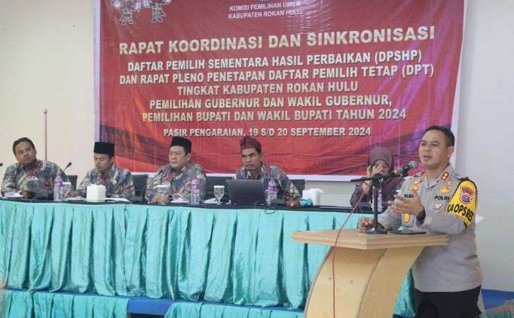 Hadiri-Pleno-Terbuka-Kapolres-Rohul-Jaga-Kondusifitas-Hindari-PSU.jpg