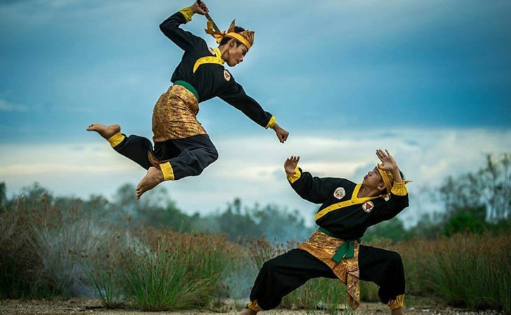 Ilustrasi-silat.jpg