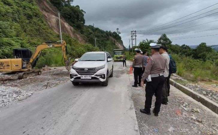 Jelang-Arus-Mudik-Ditlantas-Polda-Riau-Survei-Kondisi-Jalan-Lintas-Riau-Sumbar.jpg