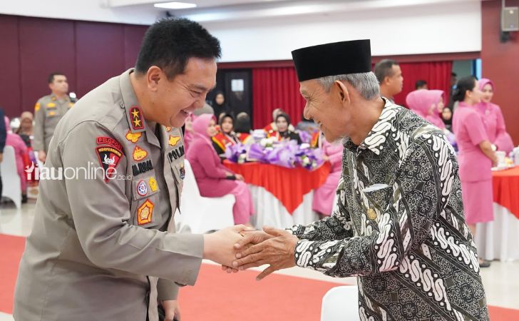 Kapolda-Riau-dan-Ketua-PP-Polri.jpg