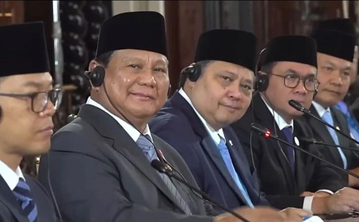 Kunjungan-Diplomatik-Perdana-Prabowo-Kembalikan-era-Diplomasi-Peci-Hitam-Ala-Soekarno.jpg