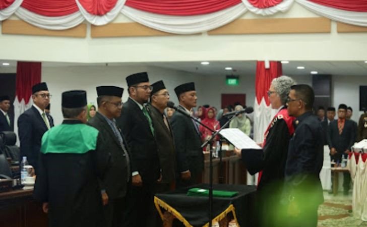 Pimpinan-DPRD-Inhil-Periode-2024-2029-Resmi-Dilantik-1.jpg