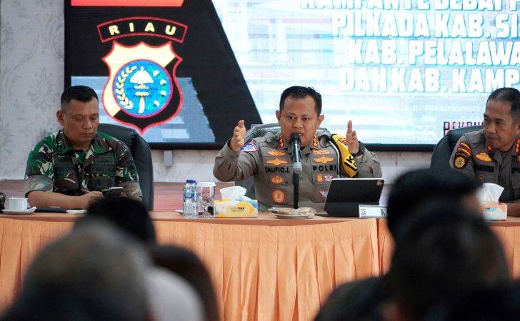 Polda-Riau-Kerahkan-708-Personel-Amankan-Debat-Pilkada-Siak-Pelalawan-dan-Kampar.jpg