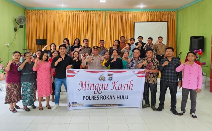 Polres-rohul-cs-di-gereja1.jpg