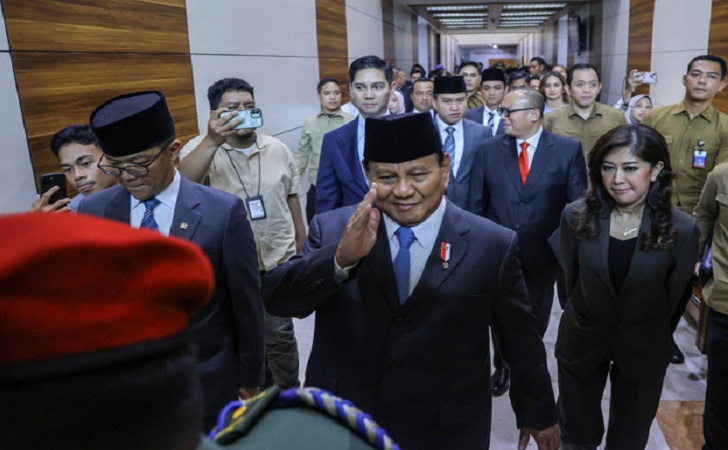 Prabowo-usai-rapat-di-DPR-RI1.jpg