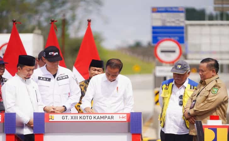 Presiden-Jokowi-resmikan-tol-di-kampar.jpg