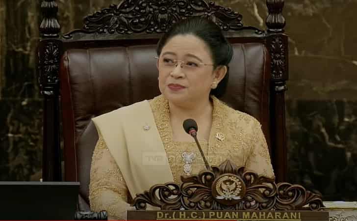 Puan-maharani-di-sidang-tahunan.jpg