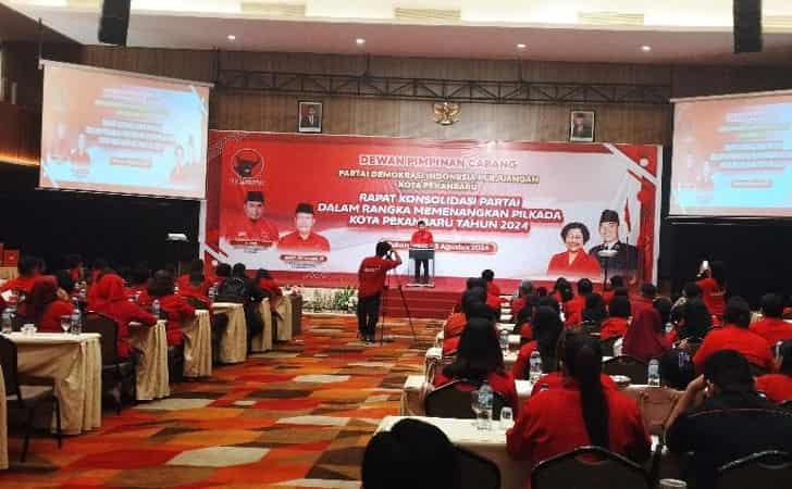 Rapat-konsolidasi-PDIP-Pekanbaru.jpg