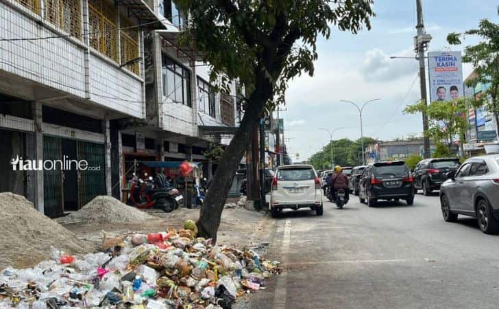 Sampah-di-jalan-nangka3.jpg