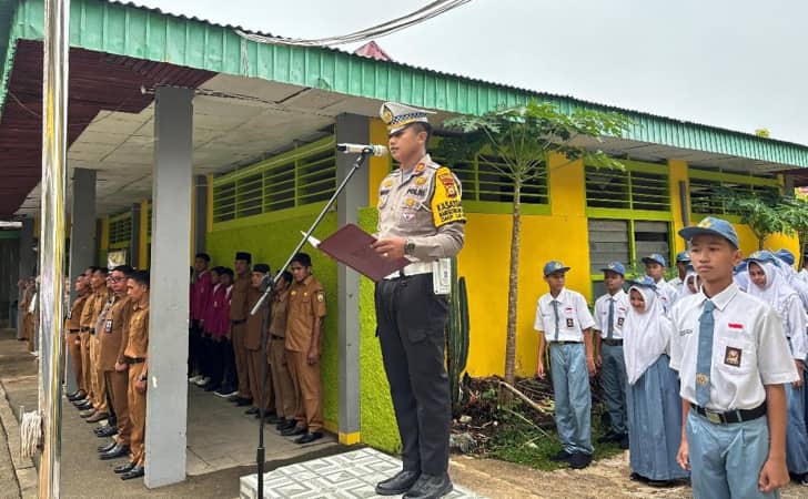 Satlantas-polres-rohul-goes-to-school.jpg