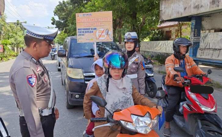 Tekan-Angka-Kecelakaan-Polda-Riau-Edukasi-Pengendara-Tertib-Berlalu-Lintas.jpg