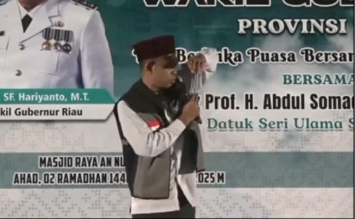 UAS-Bayangkan-Si-Rambut-Putih-Saat-Cabut-Bulu-Ketiak-Masih-Dendam.jpg