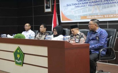 Diskusi-publik-embarkasi-haji-riau.jpg