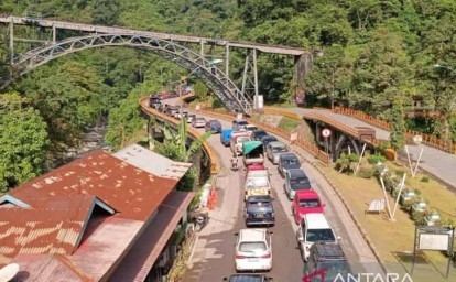 Jalan-lembah-anai-dibuka.jpg