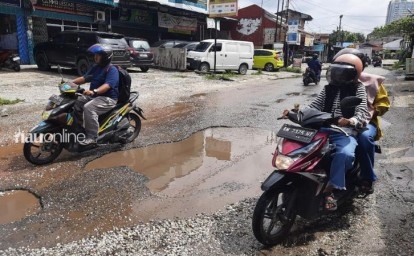 Jalan-nenas-rusak2.jpg