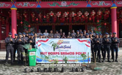 Sambut-HUT-ke-81-Satbrimob-Polda-Riau-Tebar-Kepedulian-di-Klenteng-Hong-Long-Kiong.jpg