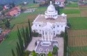 Heboh-gedung-putih-mirip-istana-di-Karanganyar-Jawa-Tengah.jpg