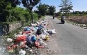 Sampah-menumpuk-di-TPS-Jalan-Purwodadi.jpg