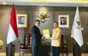 Terima-Mandat-Dari-Golkar-Syamsuar-Jadi-Calon-Pertama-Resmi-Maju-Pilgubri.jpg